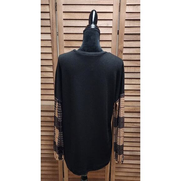 Sunshine & Rodeos New Womens Plaid Sleeve Cozy Soft Top in Black Size Medium M - Picture 7 of 8
